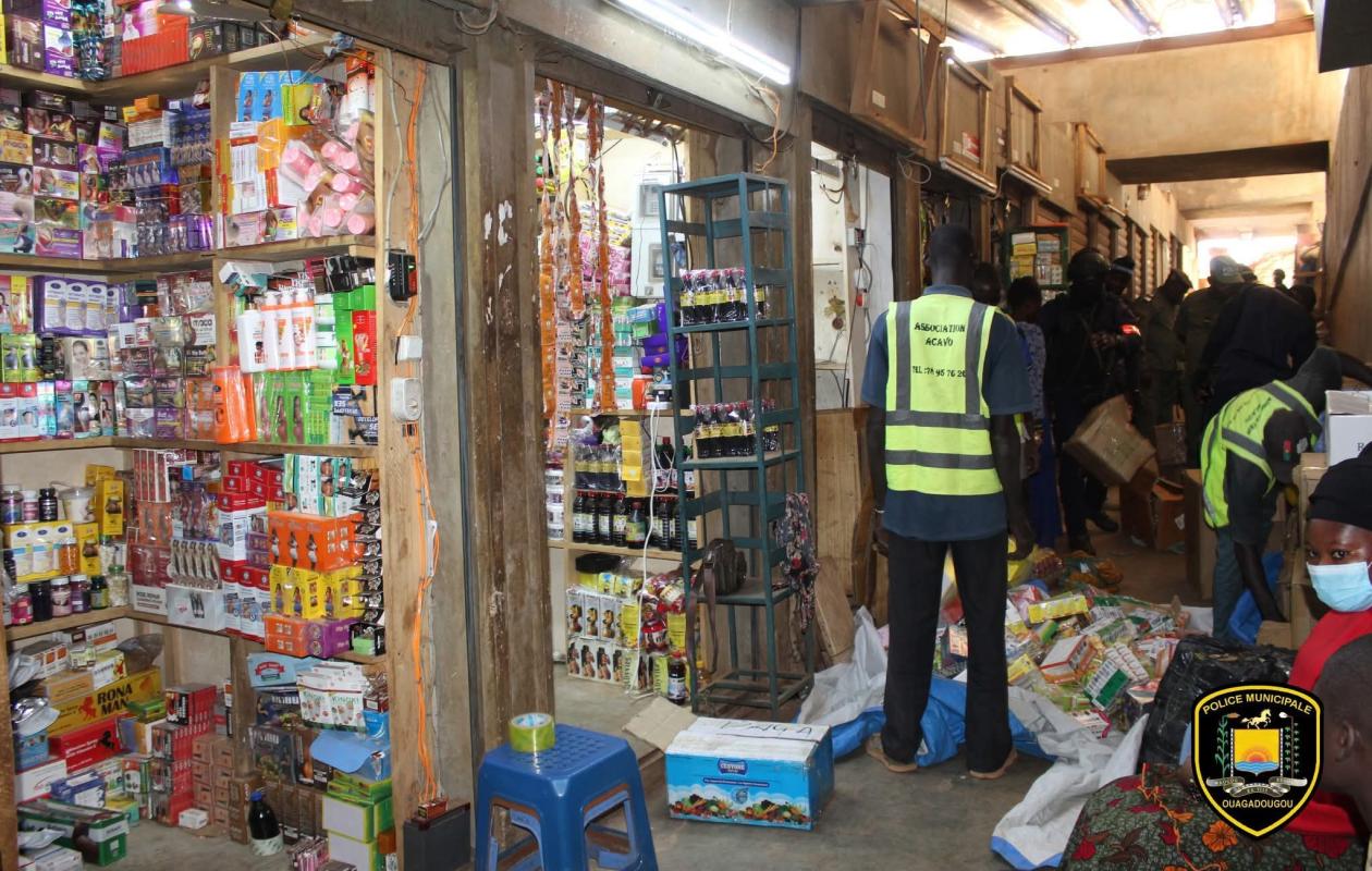 Burkina Faso : Plus de cinq tonnes de médicaments prohibés saisies
