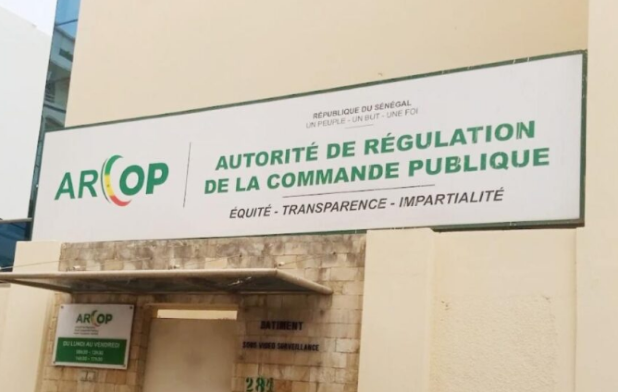 Rapport de l’ARCOP : deux vedettes de surveillance à 548,7 millions F CFA, le fournisseur obtient le beurre et l’argent du beurre
