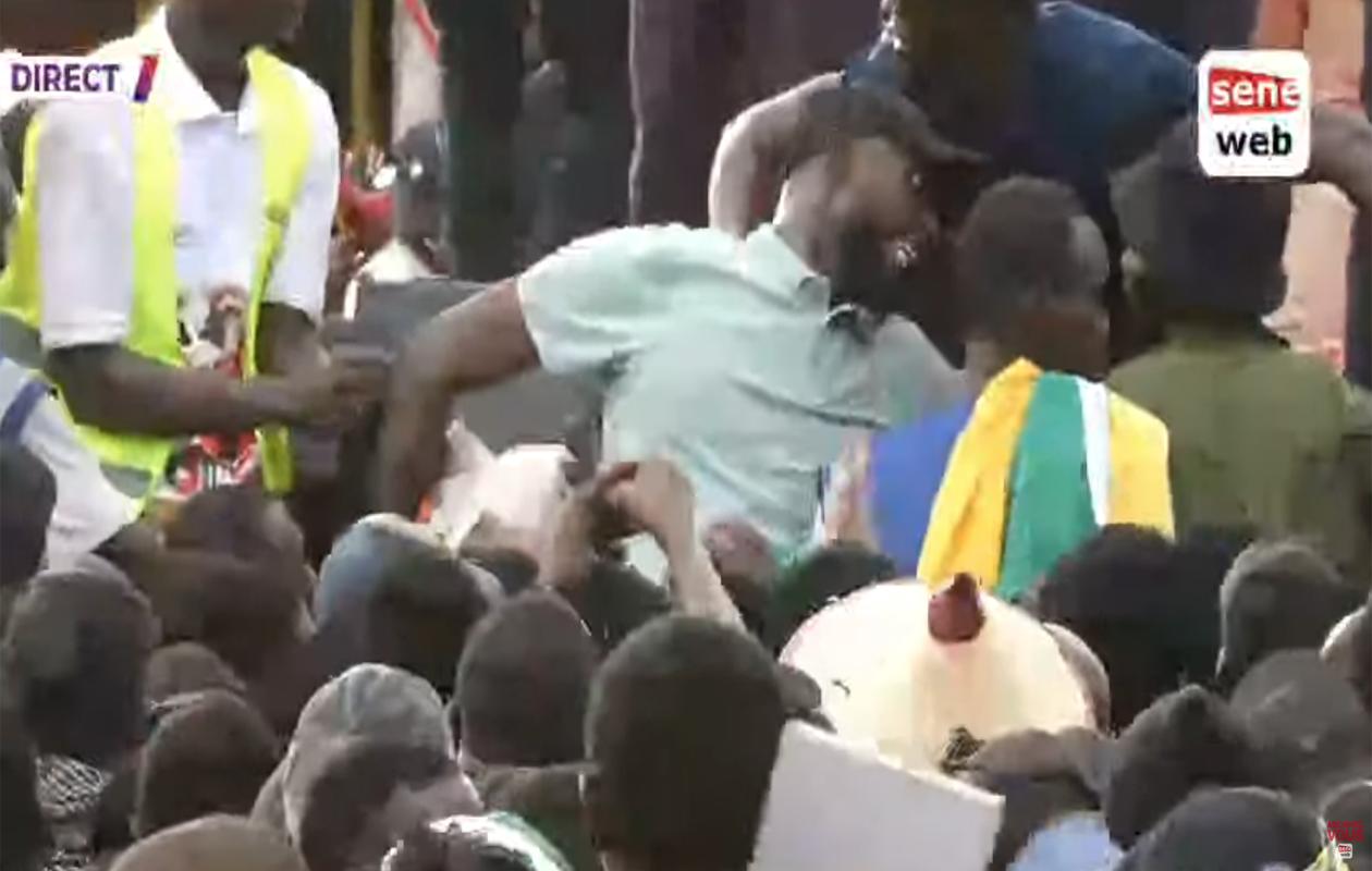 Tera-Meeting de PASTEF : afflux massif de la foule, des cas d'évanouissements, Sonko appelle au calme