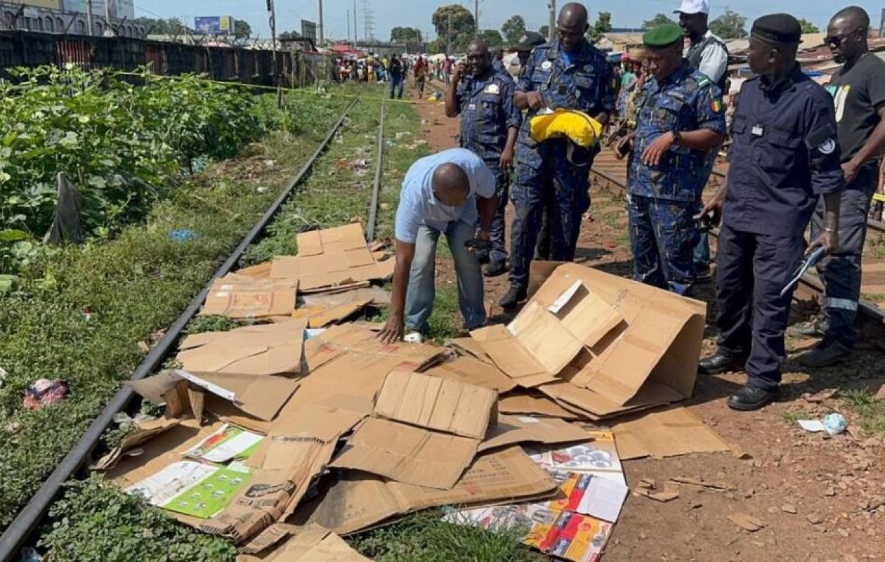 Dixinn : le train de Rusal fauche mortellement un homme d’une cinquantaine d’années