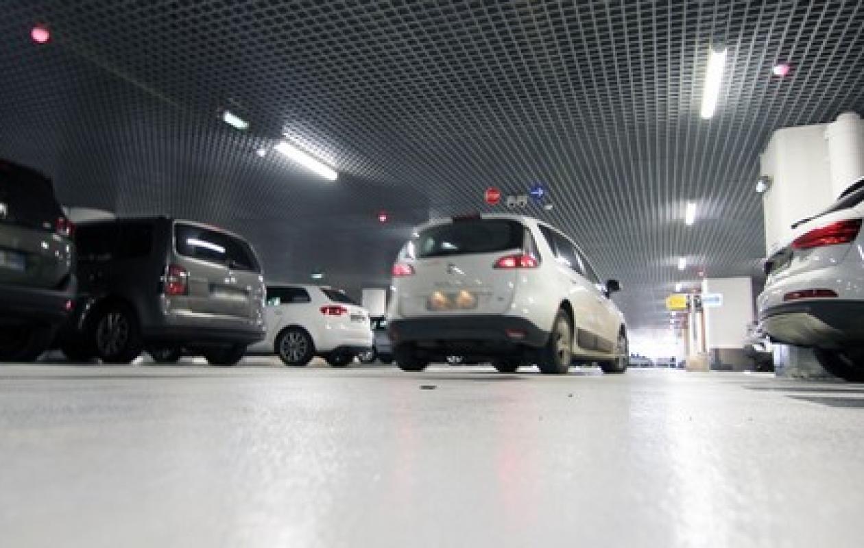 Une adolescente sèche les cours pour rejoindre 2 garçons rencontrés sur Snapchat : elle subit l'horreur