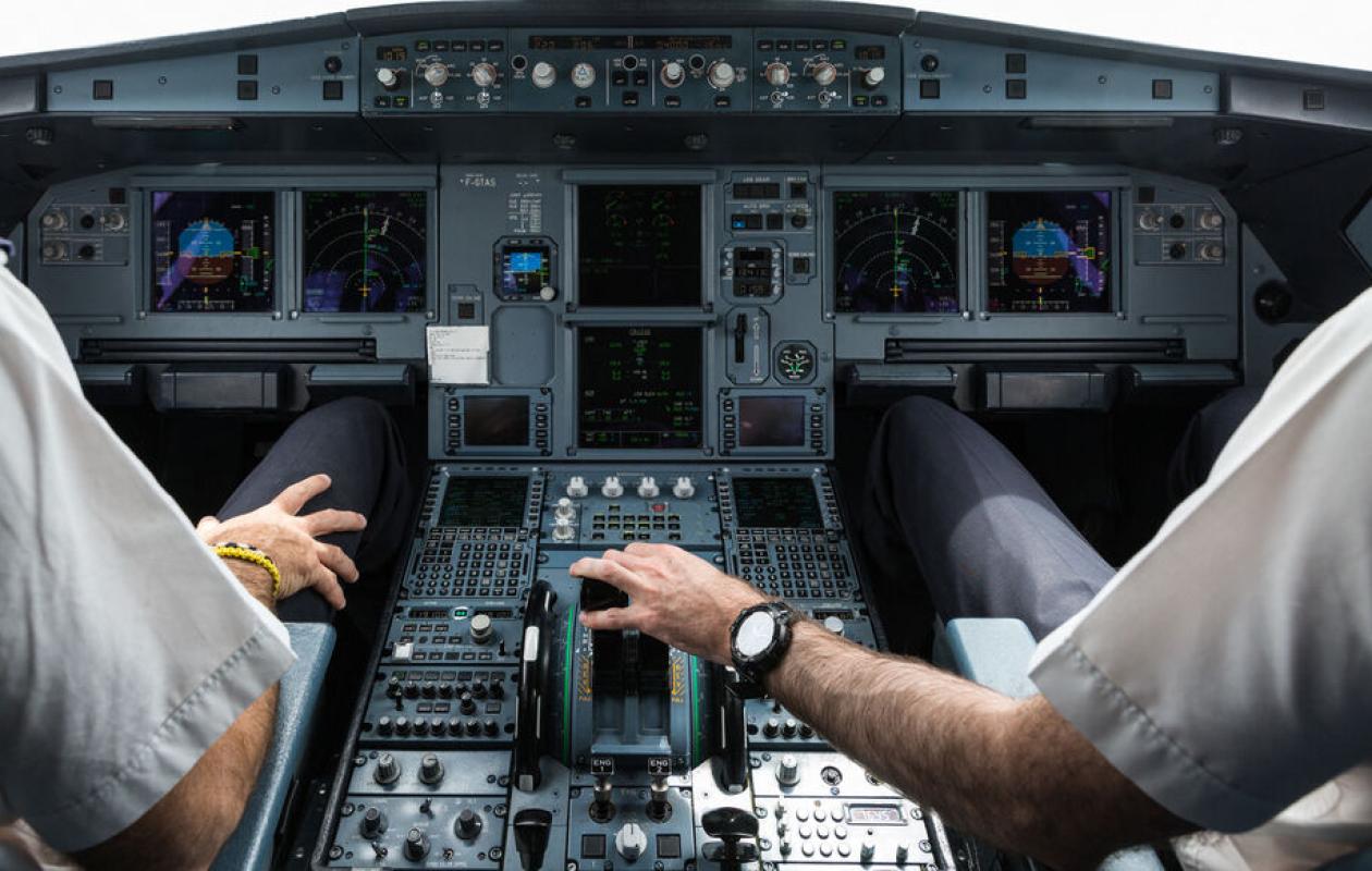 « Un faux pilote » : un commandant de bord sans diplôme aurait fait voler des Airbus A320 dans plusieurs pays d’Europe