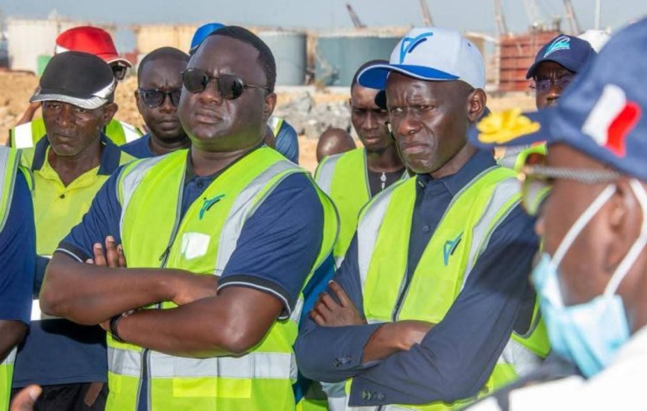 En visite de chantiers à Saint-Louis : Déthié Fall relève des manquements dans les travaux de l’aéroport Ousmane Masseck Ndiaye