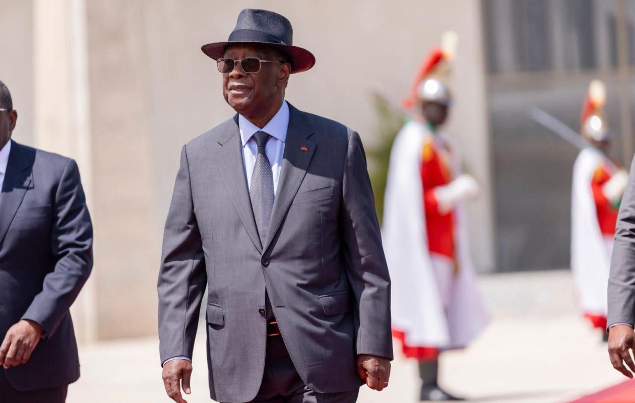 Côte d’Ivoire : Après sa victoire à la Présidentielle d’octobre, Ouattara s’envole pour la France