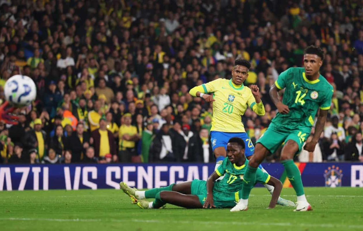 Match amical: Le Brésil domine le Sénégal (2–0)