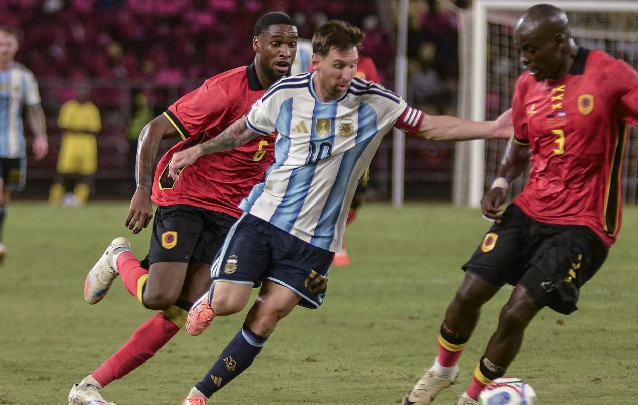 Match Argentine-Angola à Luanda :  La surprenante réaction du public après le but de Messi