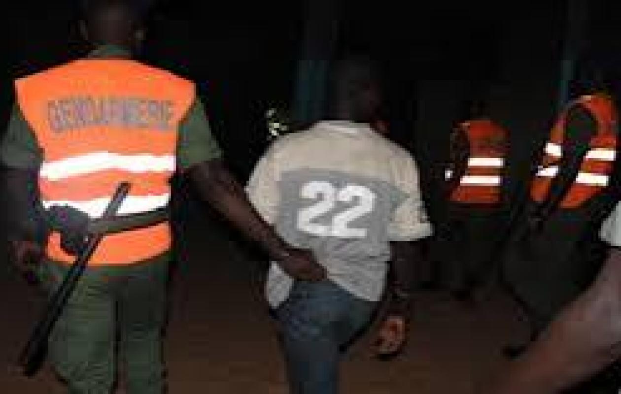 Ngabou : Il vide le compte Wave de son père, perd tout sur 1Xbet et simule une agression