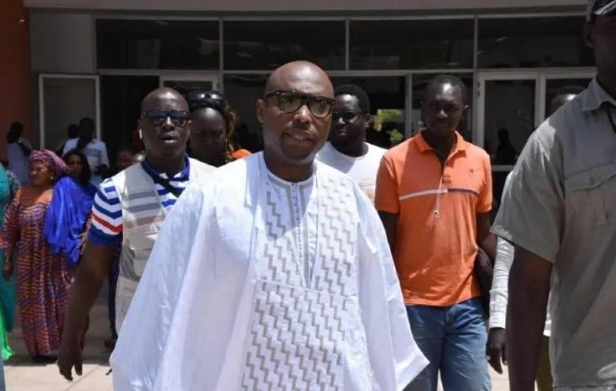 Visites chez Lat Diop : le bal des anciens de Rebeuss, Barthélémy Dias dans la danse