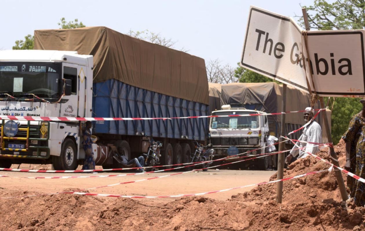 Contre les tracasseries douanières et policières : La Gambie suspend ses activités économiques dans le département de Médina Yoro Foulah