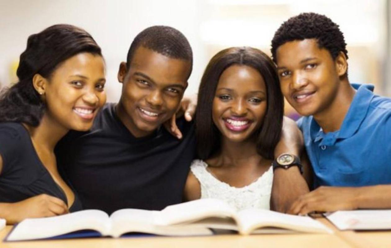 INITIATIVE SECTORIELLE POUR ACCOMPAGNER L’ORIENTATION VERS L’ENSEIGNEMENT EN LANGUES NATIONALES (Par Cheikh Tidiane MBENGUE )