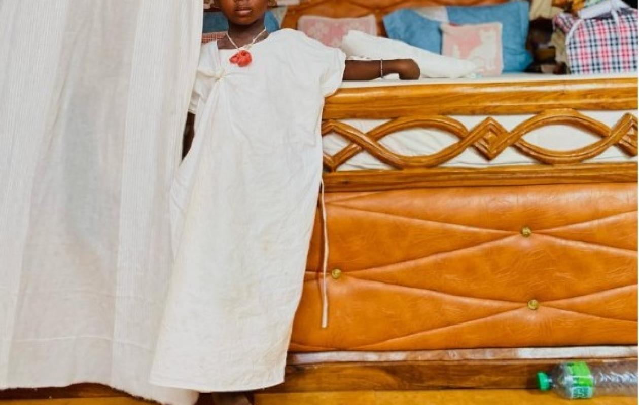 Récit glaçant : un enfant meurt après une circoncision clandestine à Mbour