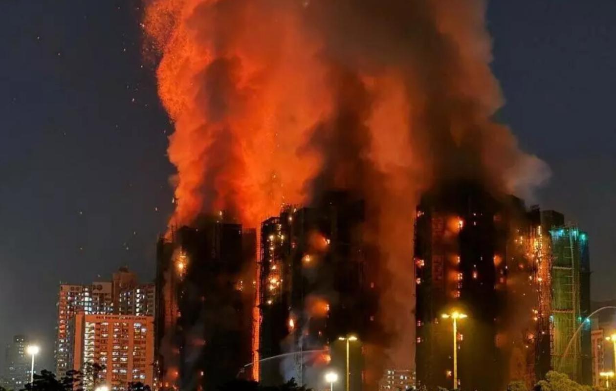 Hong Kong: un terrible incendie fait des dizaines de morts dans une zone résidentielle