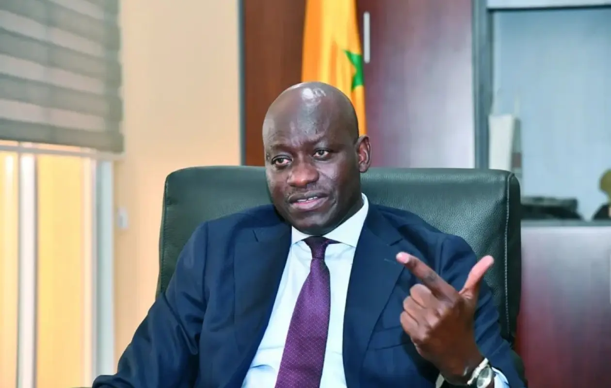 "La fuite, leur sport préféré" : Abass Fall tacle l'opposition