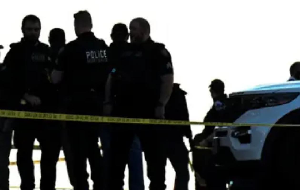 Les Etats-Unis réexaminent des milliers de "cartes vertes" après une attaque contre des militaires