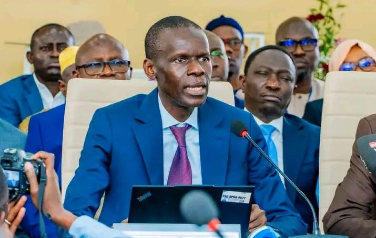 "Gouvernement de yambar" : Waly Diouf Bodiang répond à Pape Djibril Fall, "c'est le monde à l'envers. Un individu aussi efféminé que..."