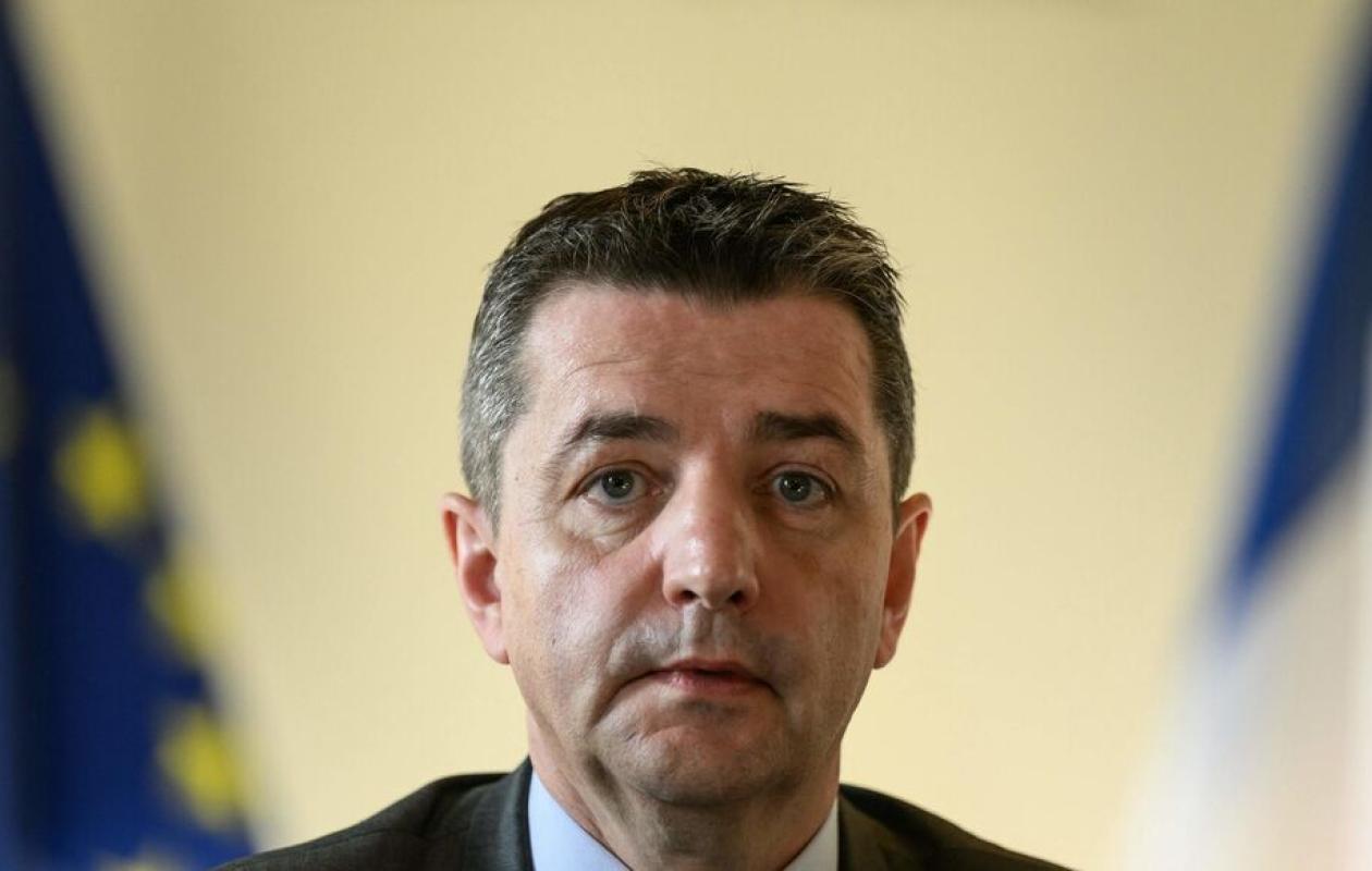 Procès d'un chantage à la sextape en France: un maire condamné à quatre ans de prison ferme