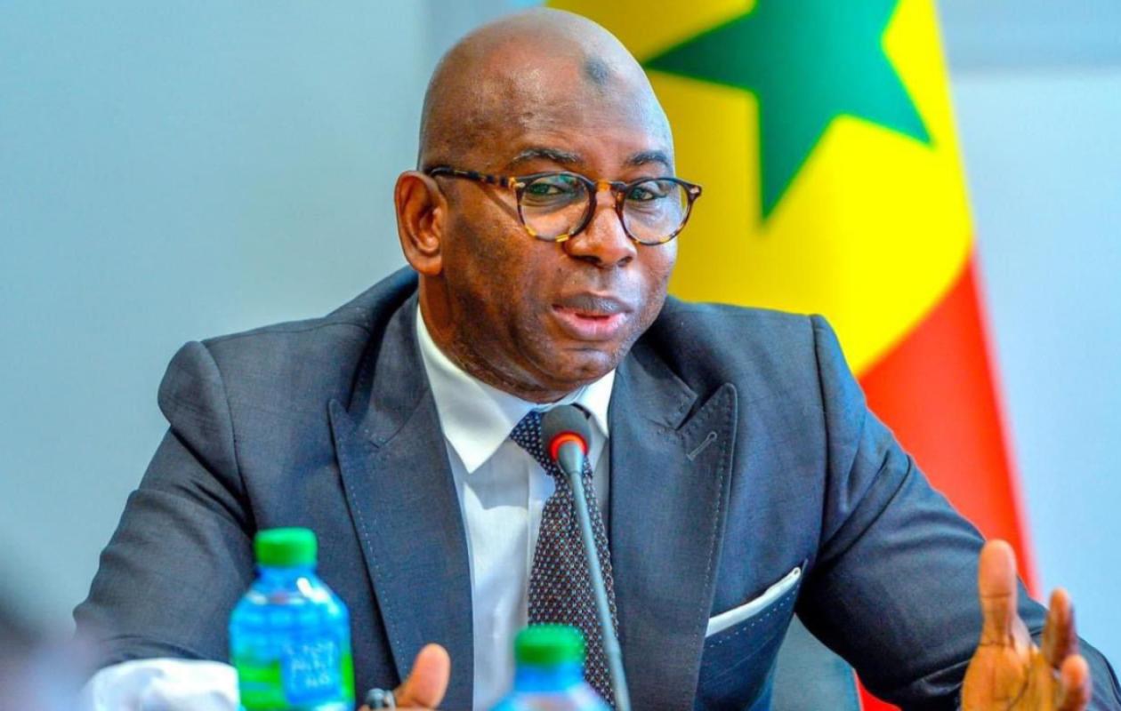 Le Ministère de l'Éducation dément : « Aucun programme n'enseigne l'homosexualité »