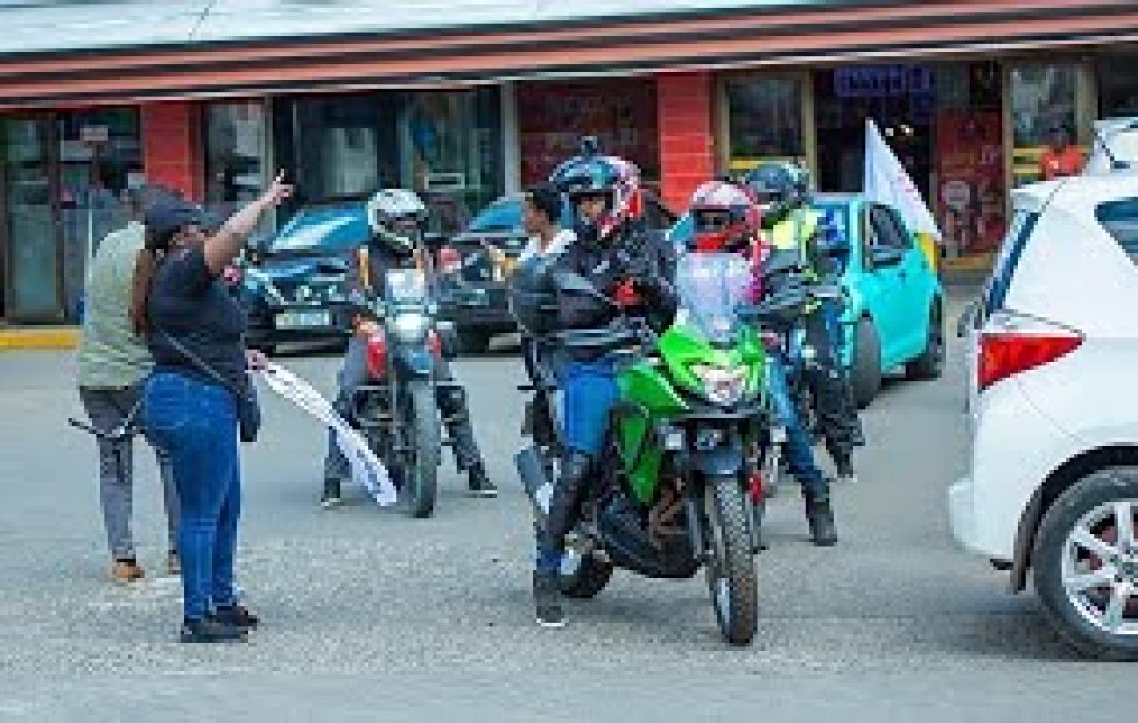 Kenya : quand les femmes prennent le guidon à Nairobi