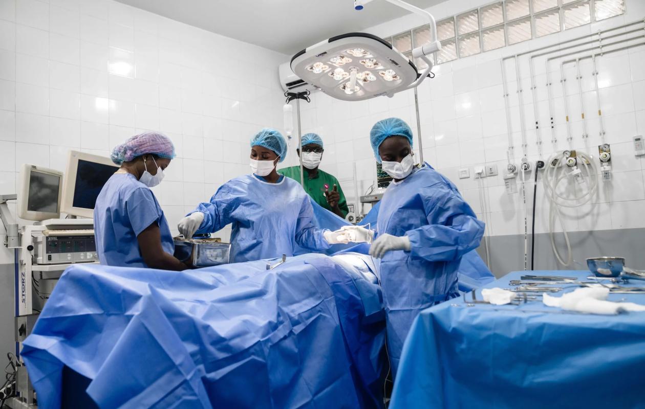 Une première en Afrique de l’Ouest : L'’hôpital Principal de Dakar va réaliser deux implantations percutanées de valve aortique