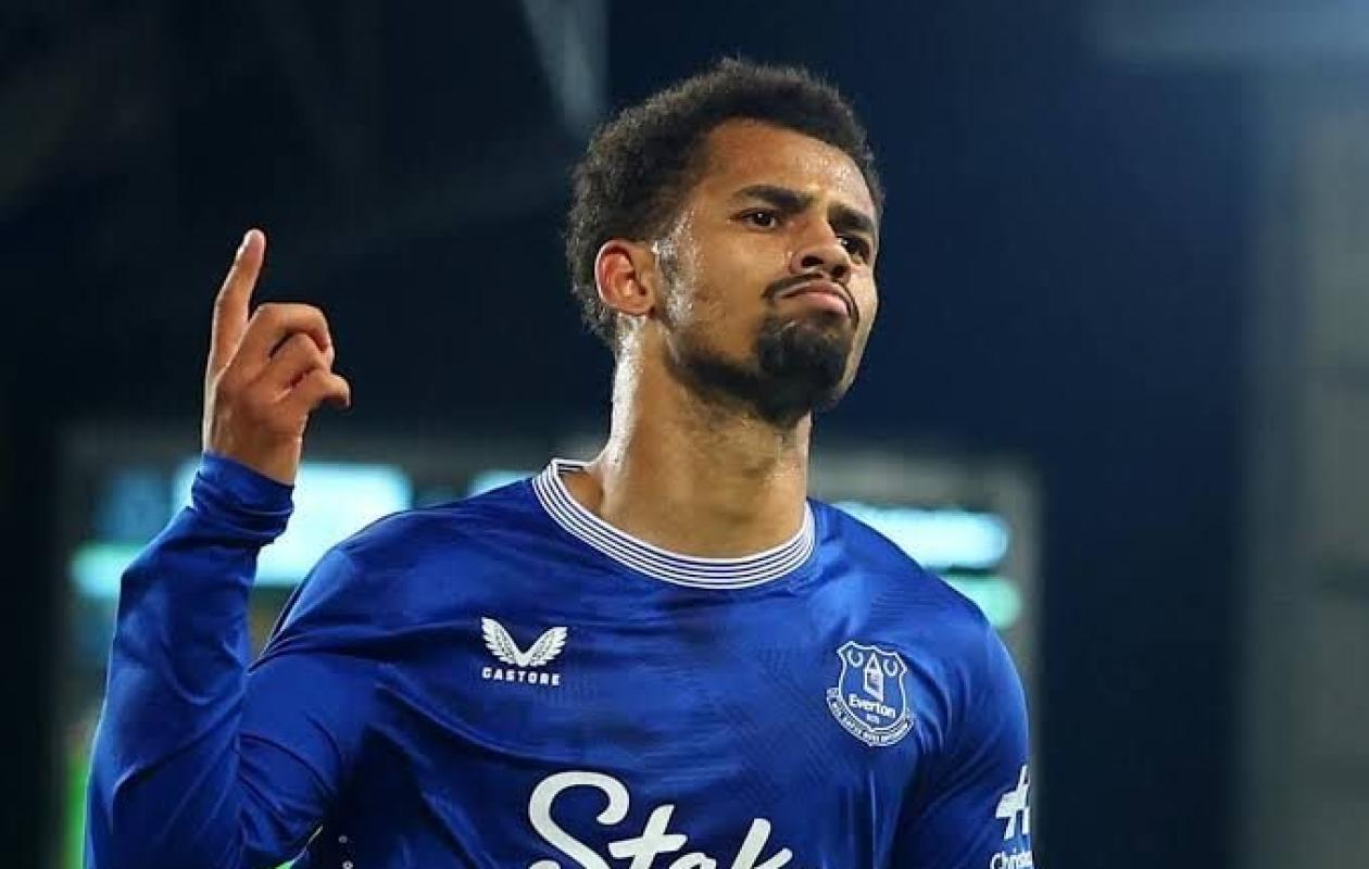 Week-end des Sénégalais de l’étranger : première pour Ibrahim Mbaye, Iliman Ndiaye décisif avec Everton