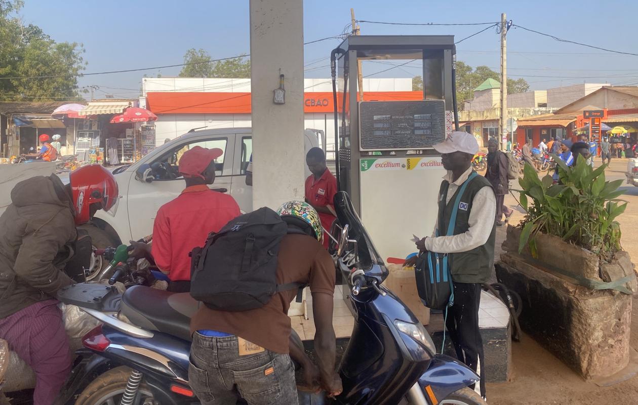 Kédougou : la baisse des prix du carburant jugée insuffisante par les usagers