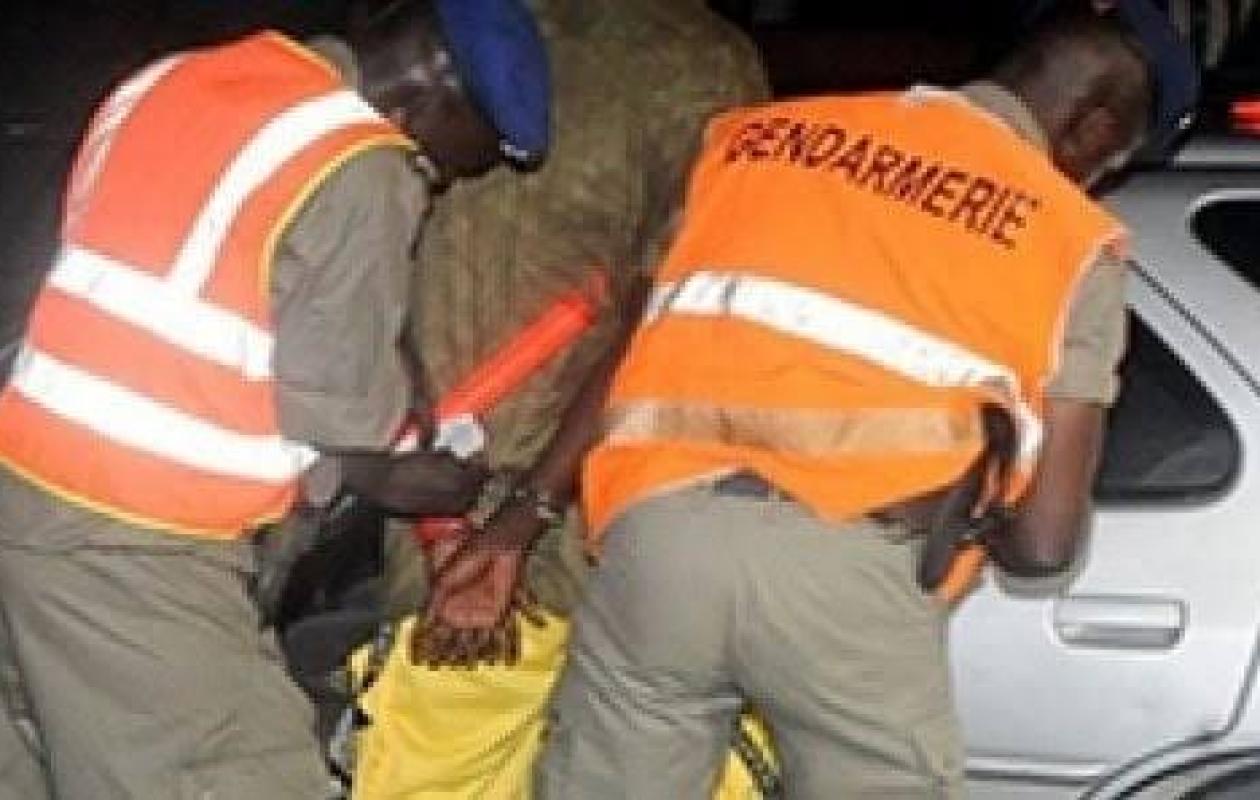 Drame conjugal à Keur Massar : Il tue sa femme qui s’était agrippée à ses parties intimes