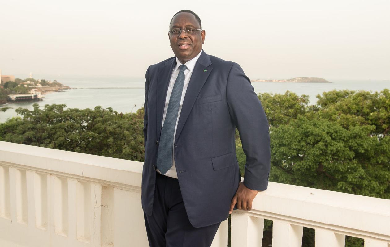 Joyeux anniversaire au Président Macky Sall : hommage à un bâtisseur et à un homme d’État dont l’expertise demeure indispensable ! (Par Ibrahima Baba SALL)