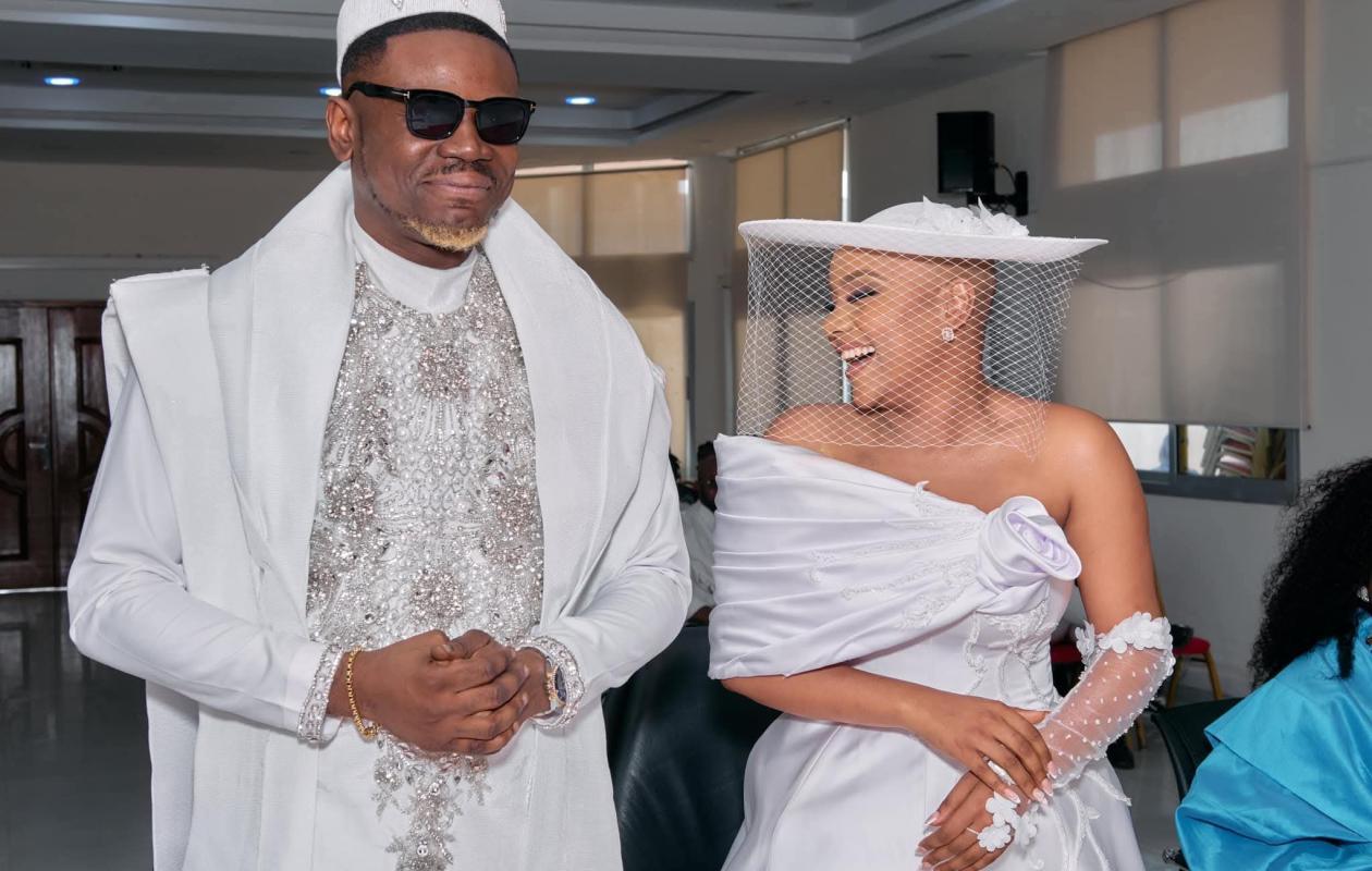 Ariel Sheney prépare un chant d’hommage bouleversant pour son épouse Nadiya