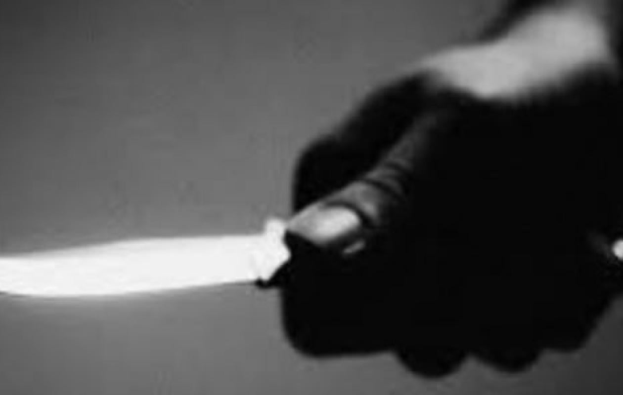 Médina : 3 ivrognes transforment un bar en champ de bataille avec couteau et tessons de bouteille