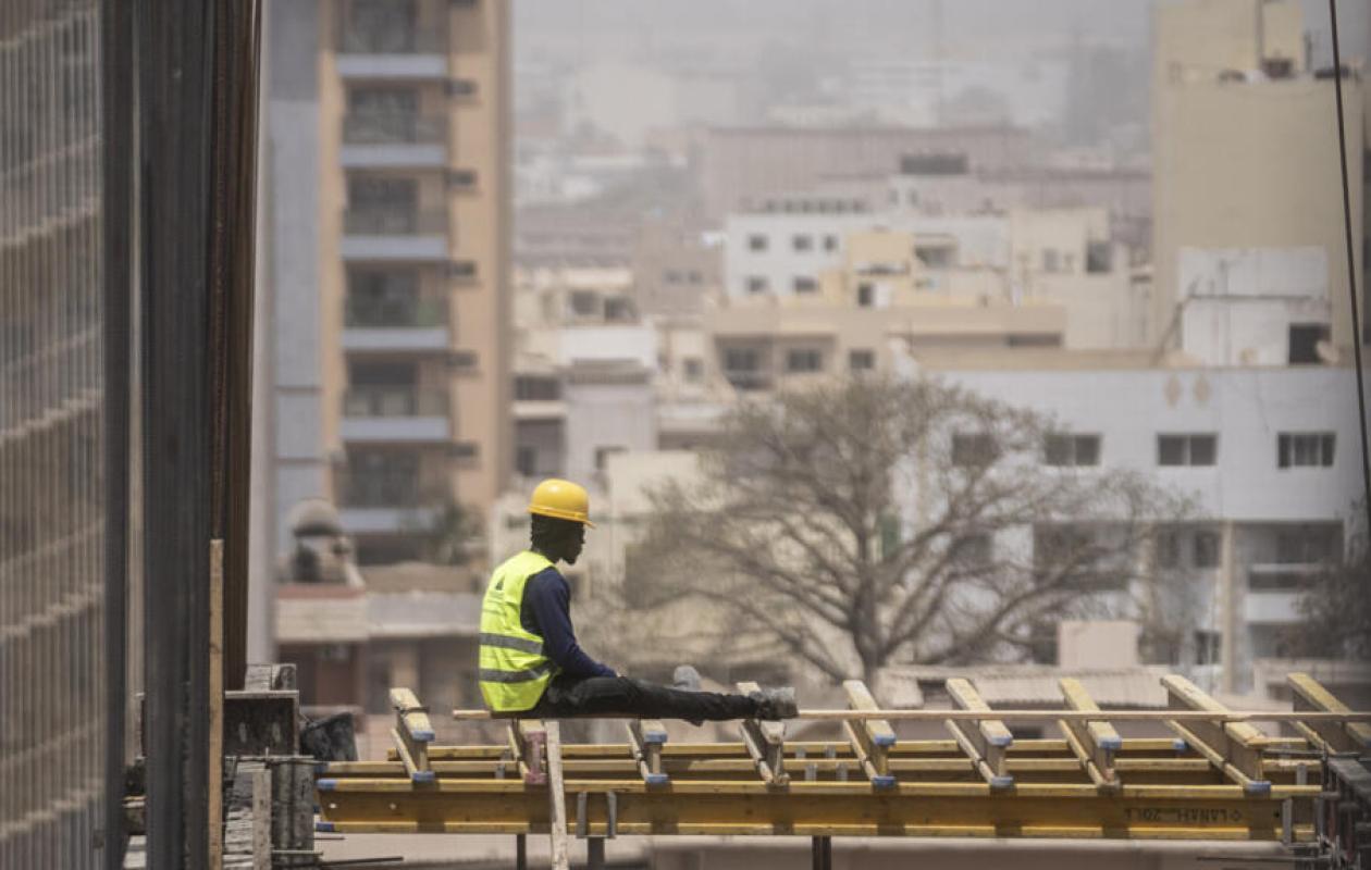 Secteur de la construction : Le génie civil en chute libre, le bâtiment à la peine