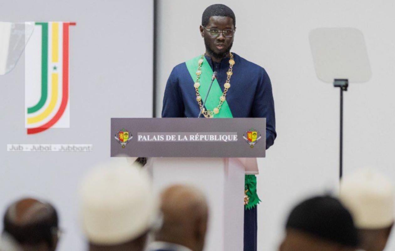 Décorations nationales : Le président Diomaye Faye célèbre l’excellence et le service rendu à la Nation