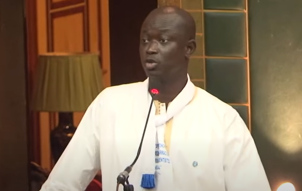 Déficit de médecins, chômage des jeunes et fuite des cerveaux : le paradoxe dénoncé par le Dr. Mamadou Demba Ndour