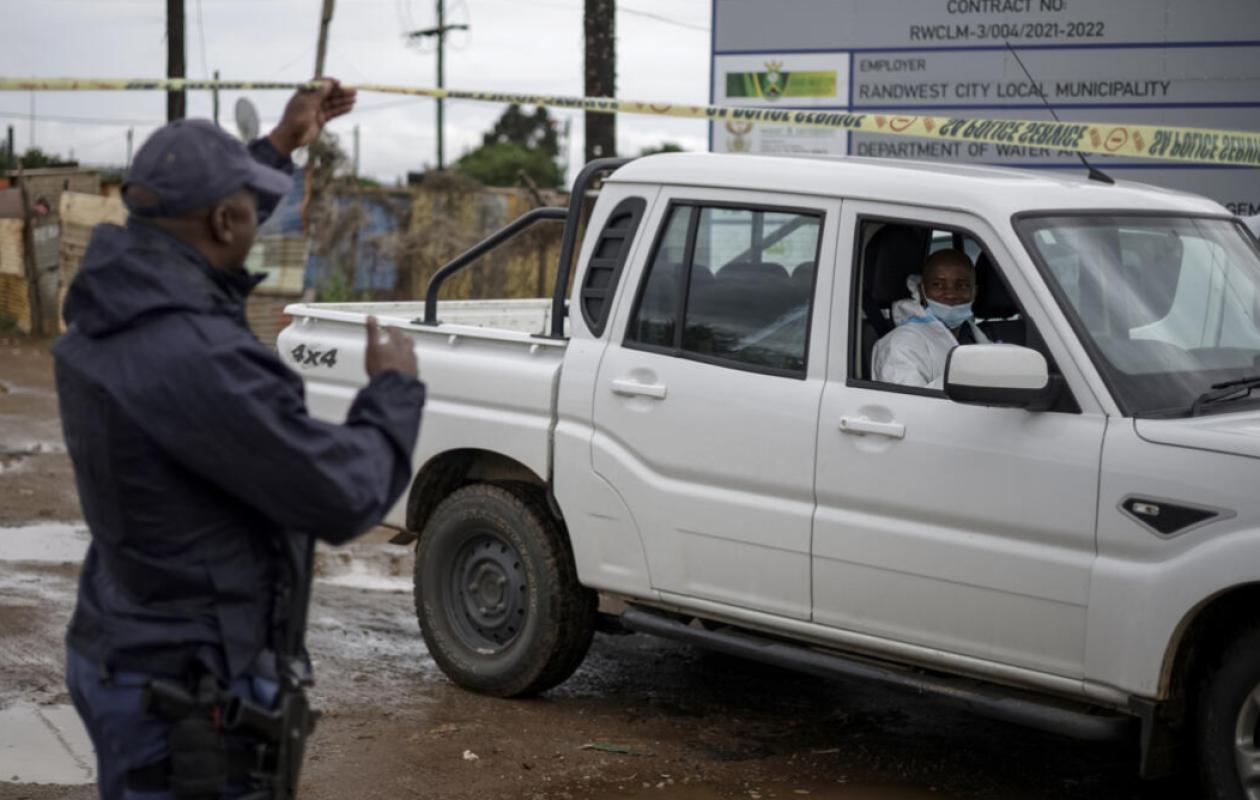 Afrique du Sud: des hommes armés tuent neuf personnes dans l'attaque d'un bar