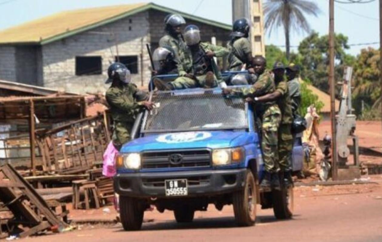 Nuit de tirs à Sonfonia Africof (Guinée) : Un père grièvement blessé par balles lors d’une opération militaire