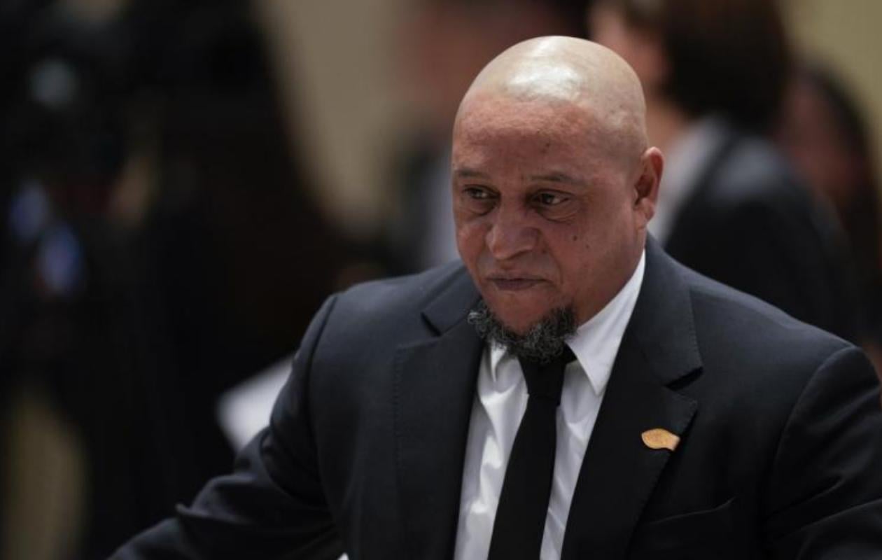 Roberto Carlos hospitalisé au Brésil en raison d'un problème cardiaque