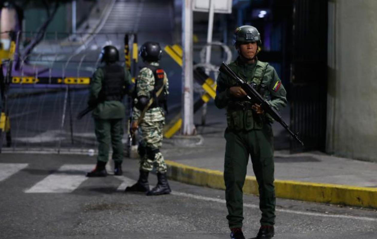 Les Etats-Unis mènent des frappes militaires contre le Venezuela (médias américains)