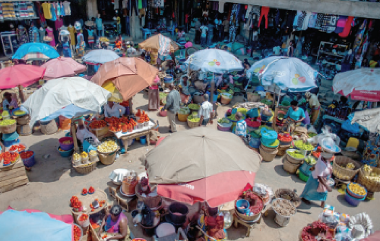 Entre refuge et contrainte : le rôle ambivalent de l’économie informelle