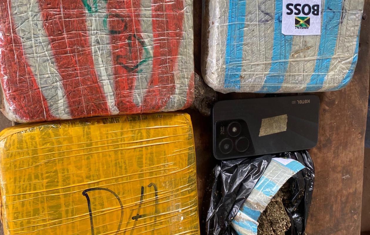 Kédougou : La BRS démantèle deux réseaux de trafic de drogue lors d’opérations nocturnes