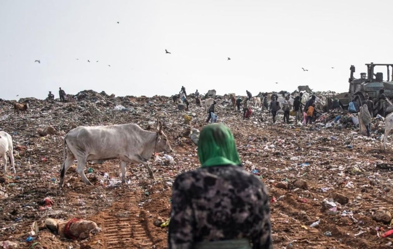 Décharge de Mbeubeuss : plus de 3 000 récupérateurs dans l’incertitude