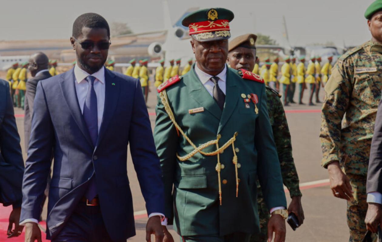 Guinée-Bissau: discussions entre la junte et Diomaye Faye et Cie sur une transition politique