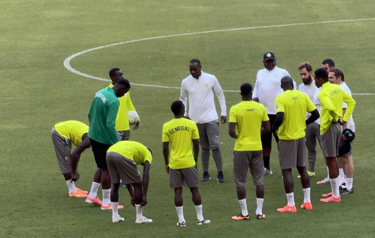 CAN 2025 : Avant le match, un geste des joueurs du Sénégal fait polémique en Egypte (vidéo)