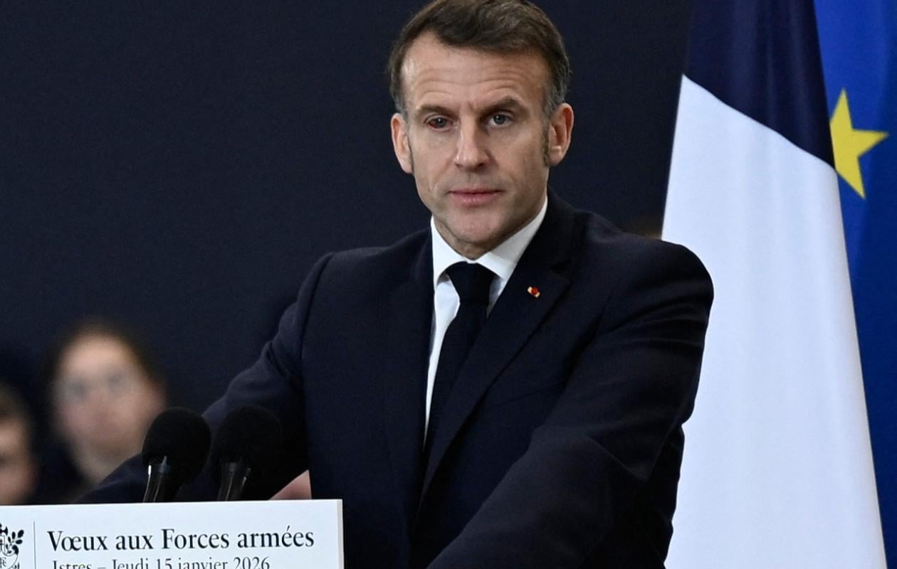 Macron apparaît avec un œil injecté de sang, «l'œil du tigre»