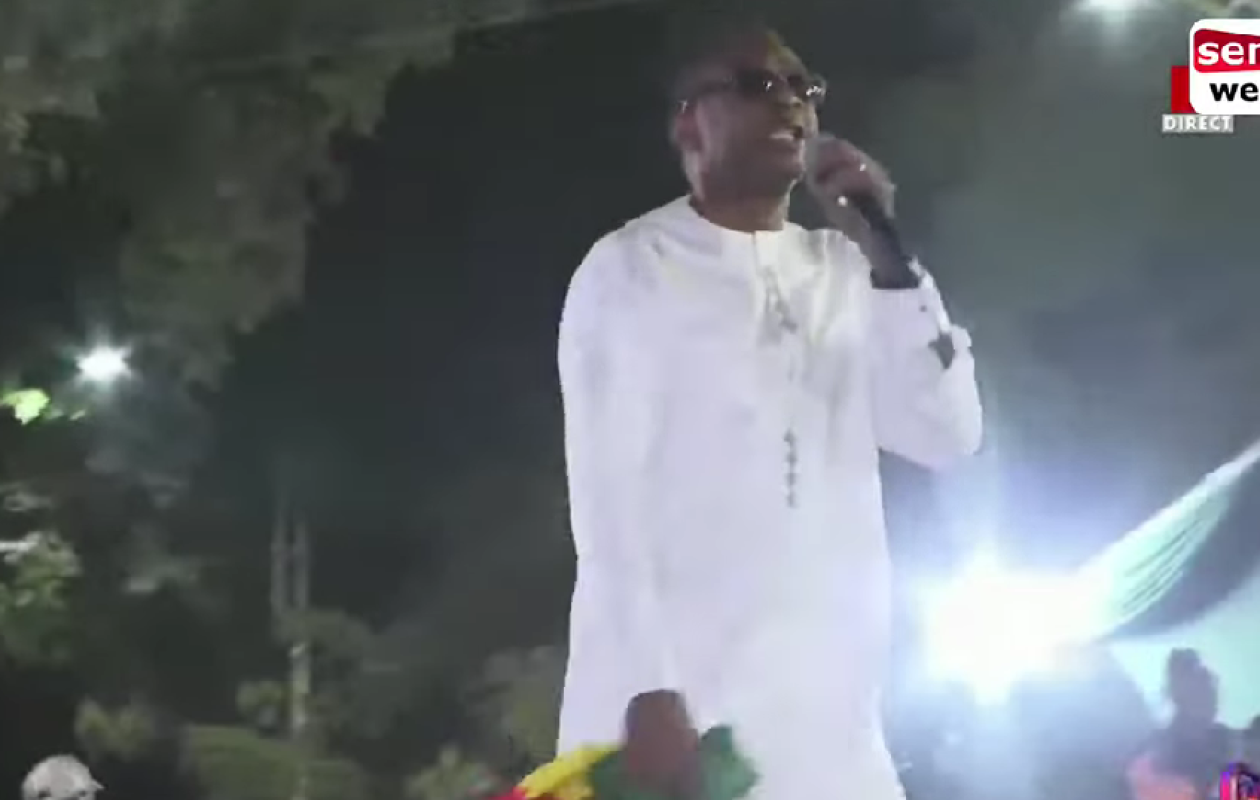 Réception des Lions : Youssou Ndour enflamme le palais de la République