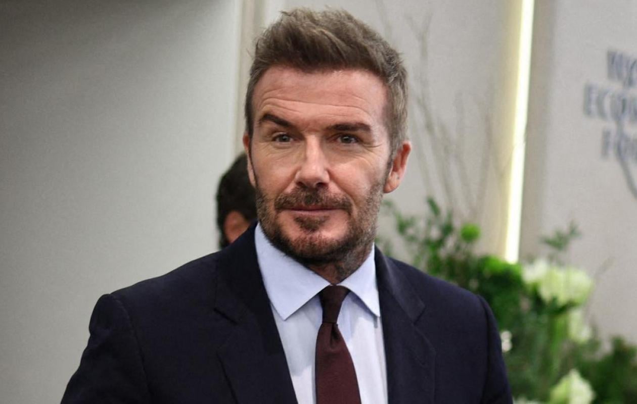 «Je sais comment ils peuvent être» : la supposée maîtresse de David Beckham se mêle à l’affaire entre Brooklyn et ses parents
