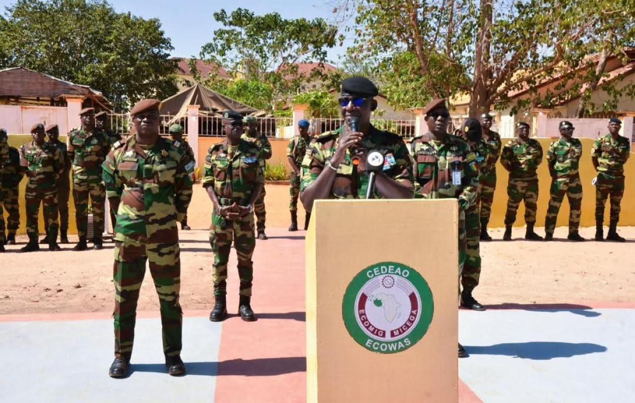 Le CEMGA Mbaye Cissé fait ses adieux au détachement sénégalais déployé en Gambie