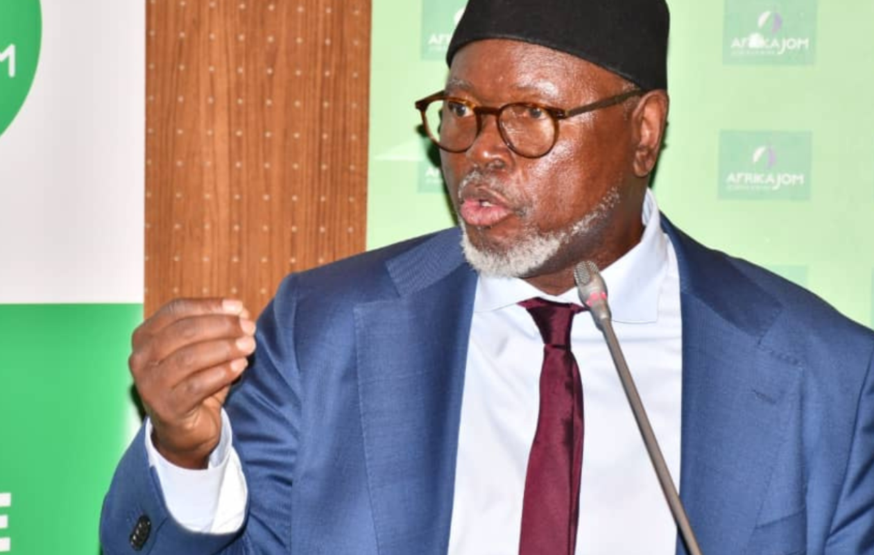 La petite pique d'Alioune Tine à Dethie Fall