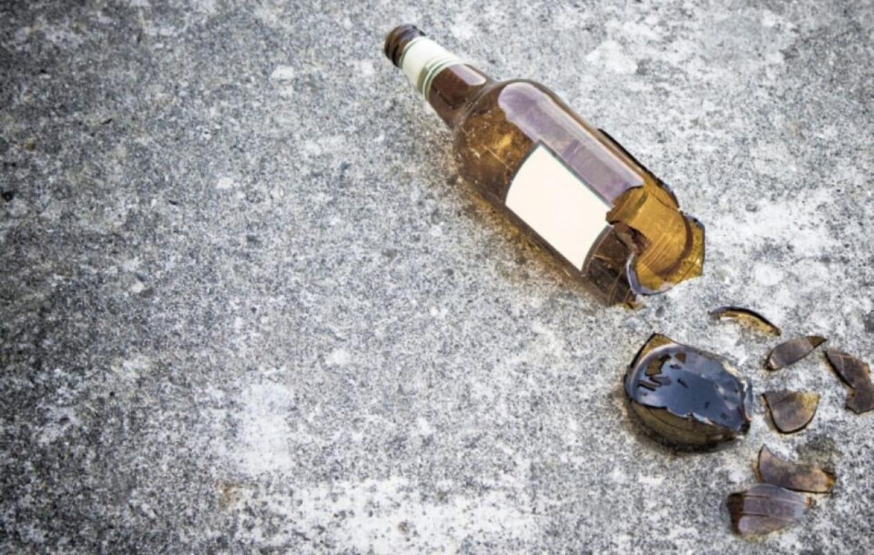 Pour une bière : Il tue son camarade à coups de tesson