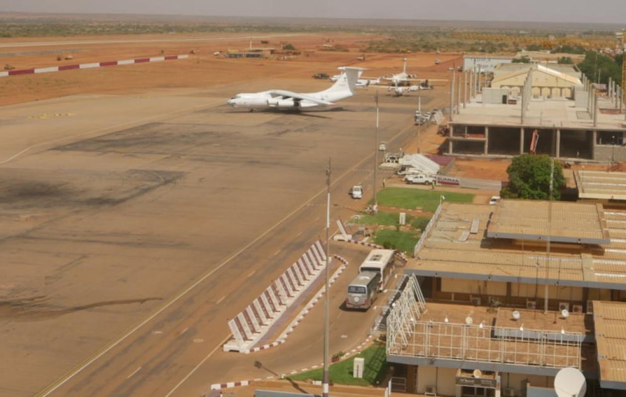 Niger: retour au calme après des tirs nourris autour de l'aéroport de Niamey