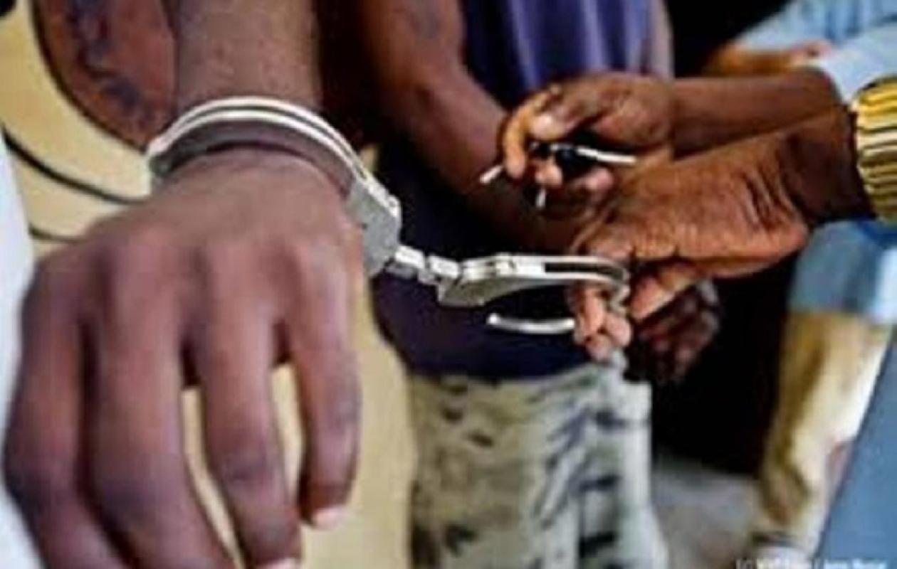 Association de malfaiteurs : 3 mois de prison requis contre sept individus arrêtés à Mont-Rolland