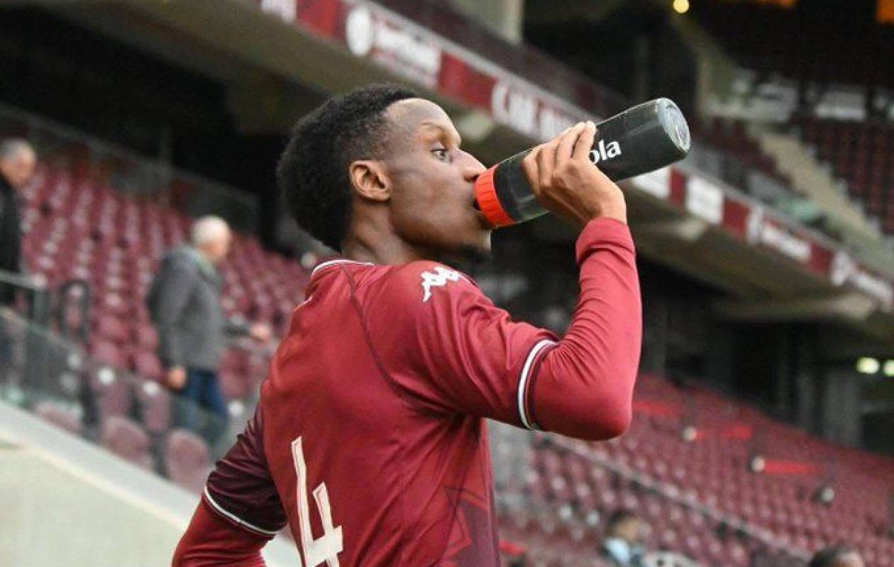 Transfert : Bouna Sarr  relance  FC Metz